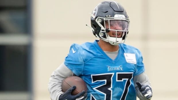 Tennessee Titans safety Amani Hooker (37) races up the field with the ball during practice at Saint Thomas Sports Park Thursday, June 10, 2021 in Nashville, Tenn.